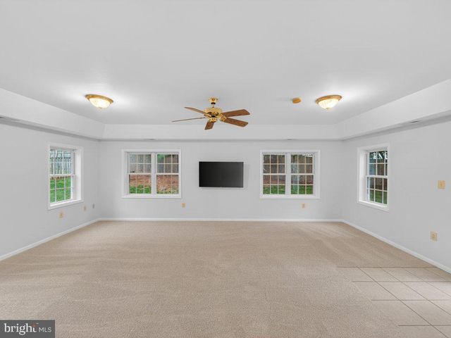 9136 KARLO ST, Manassas, VA 20110