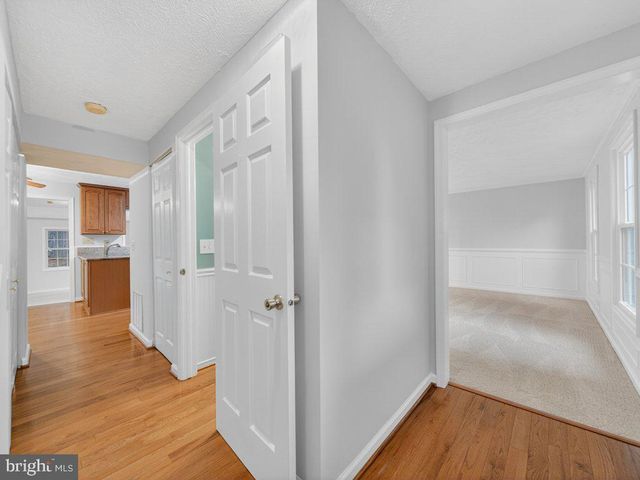 9136 KARLO ST, Manassas, VA 20110