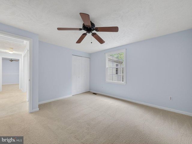 9136 KARLO ST, Manassas, VA 20110