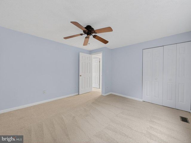 9136 KARLO ST, Manassas, VA 20110