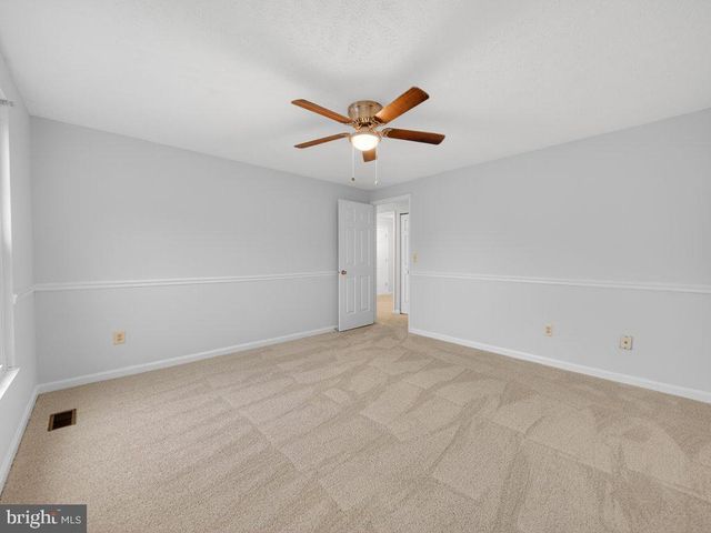 9136 KARLO ST, Manassas, VA 20110
