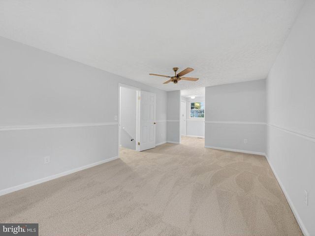 9136 KARLO ST, Manassas, VA 20110