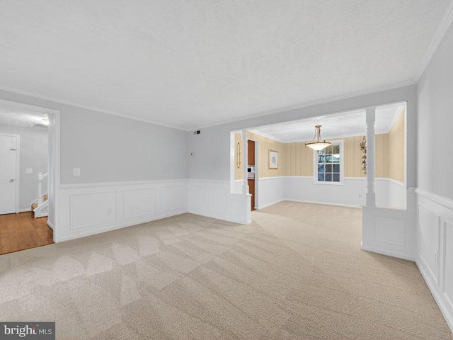 9136 KARLO ST, Manassas, VA 20110