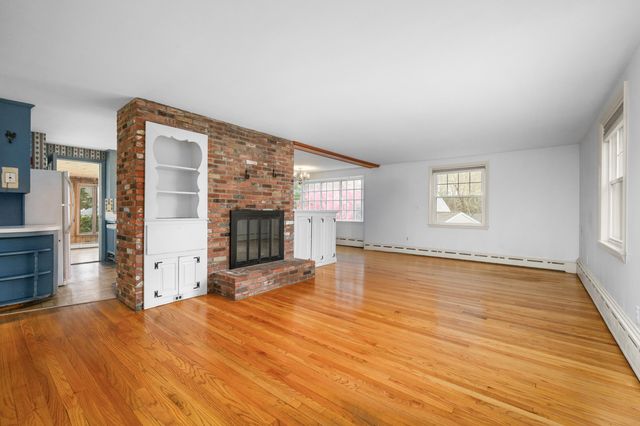 42 Oak Lane, Osterville, MA 02655