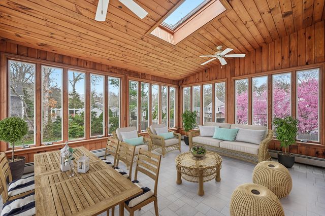 42 Oak Lane, Osterville, MA 02655