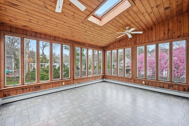 42 Oak Lane, Osterville, MA 02655