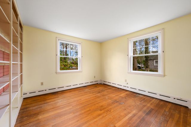 42 Oak Lane, Osterville, MA 02655