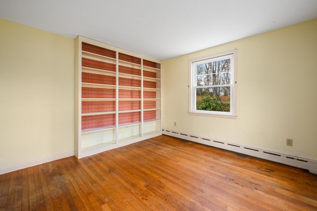 42 Oak Lane, Osterville, MA 02655