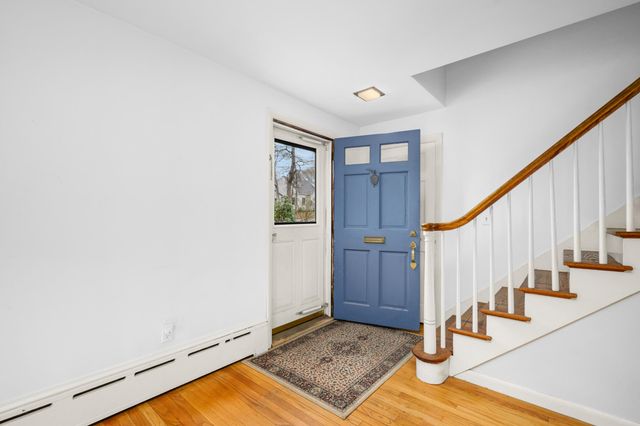 42 Oak Lane, Osterville, MA 02655