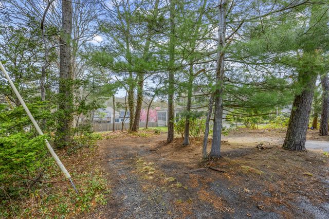 42 Oak Lane, Osterville, MA 02655