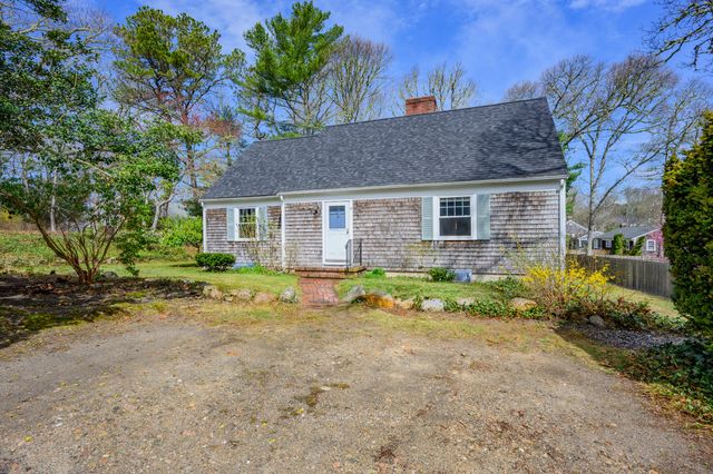 42 Oak Lane, Osterville, MA 02655