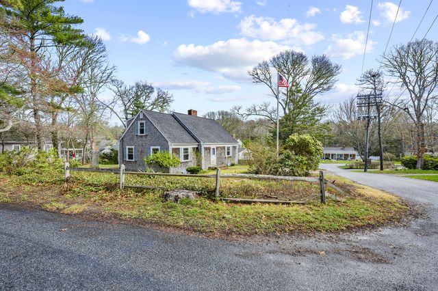 42 Oak Lane, Osterville, MA 02655