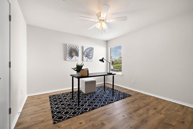 214 Brown ST, Hutto, TX 78634
