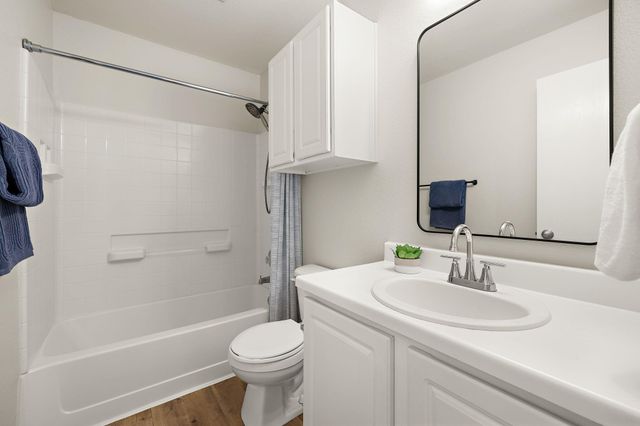 214 Brown ST, Hutto, TX 78634
