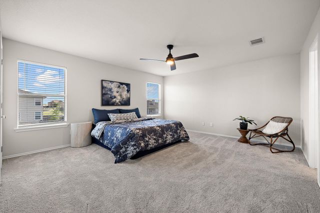 214 Brown ST, Hutto, TX 78634