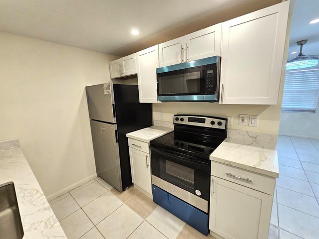 1059 Ainslie D 1059, Boca Raton, FL 33434