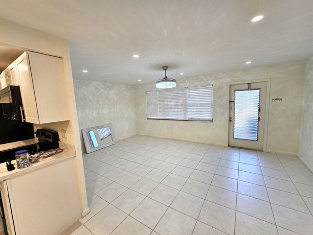 1059 Ainslie D 1059, Boca Raton, FL 33434
