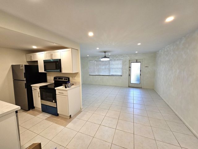 1059 Ainslie D 1059, Boca Raton, FL 33434
