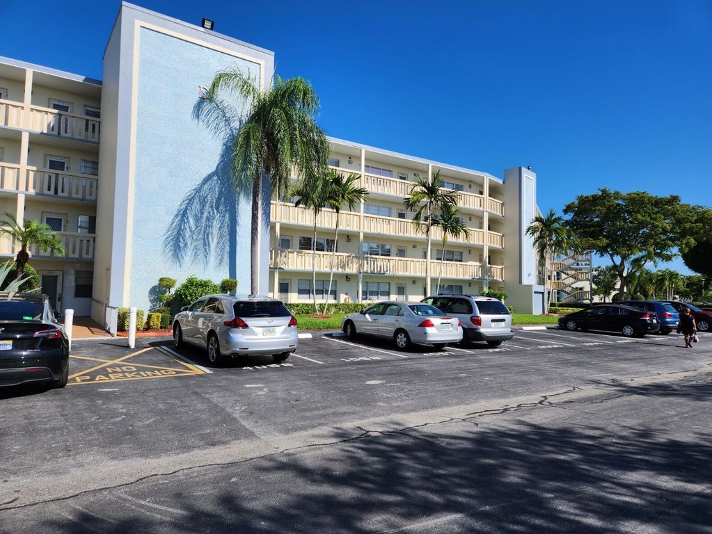 1059 Ainslie D 1059, Boca Raton, FL 33434