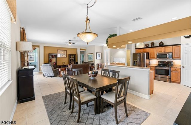 12111 Hidden Links DR, Fort Myers, FL 33913