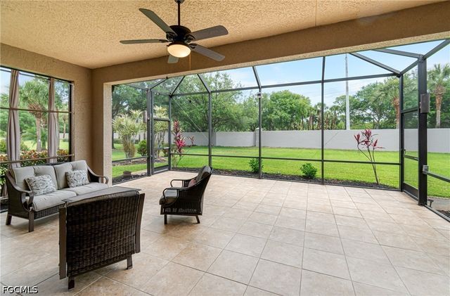 12111 Hidden Links DR, Fort Myers, FL 33913