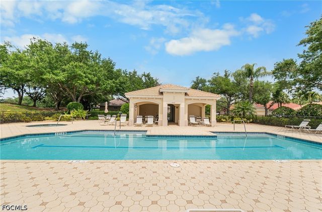 12111 Hidden Links DR, Fort Myers, FL 33913