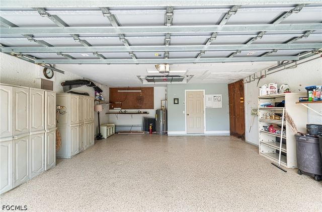 12111 Hidden Links DR, Fort Myers, FL 33913