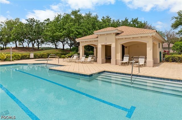 12111 Hidden Links DR, Fort Myers, FL 33913