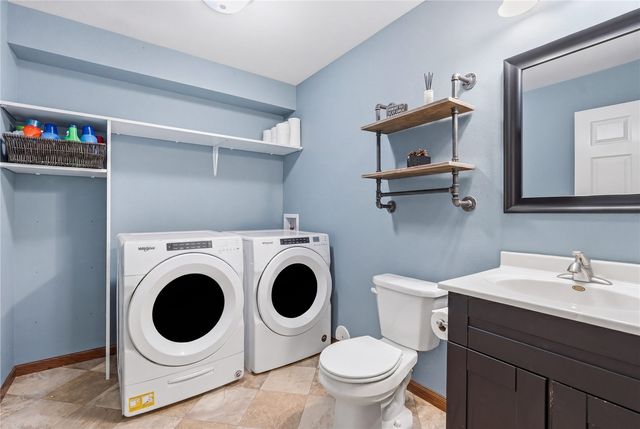8417 Brighton Court, Cedar Rapids, IA 52404