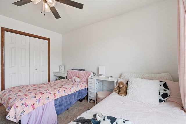 8417 Brighton Court, Cedar Rapids, IA 52404