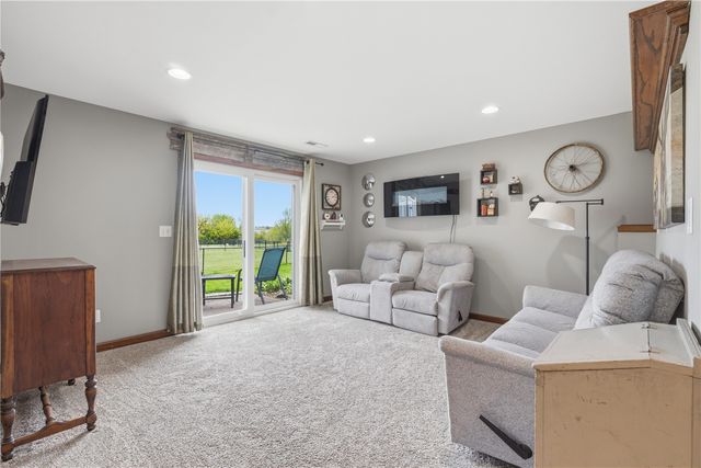 8417 Brighton Court, Cedar Rapids, IA 52404