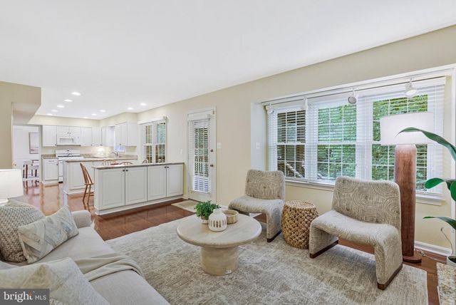 6215 GENTLE LN, Alexandria, VA 22310