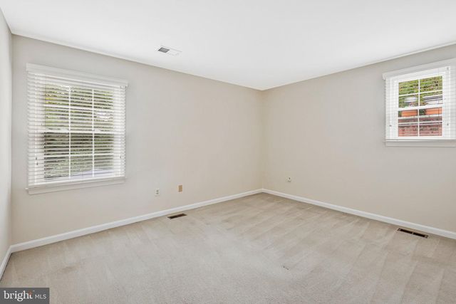 6215 GENTLE LN, Alexandria, VA 22310