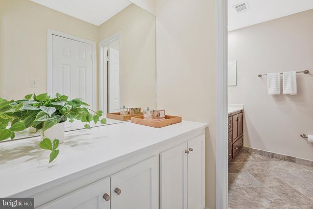 6215 GENTLE LN, Alexandria, VA 22310