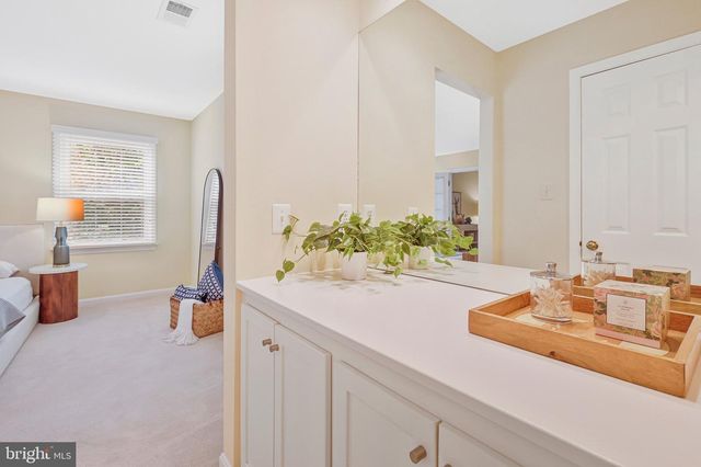 6215 GENTLE LN, Alexandria, VA 22310