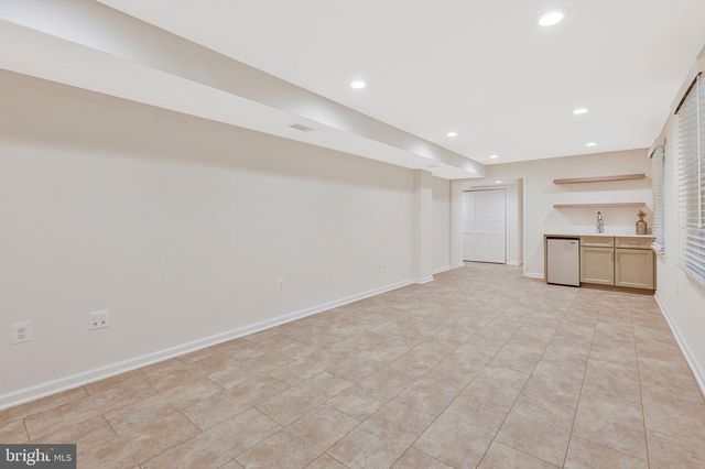 6215 GENTLE LN, Alexandria, VA 22310