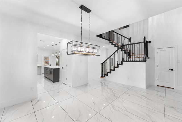 1315 Sierra Blanca Drive, Duncanville, TX 75116