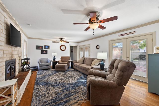 1015 Western Hills Drive, Sherman, TX 75092