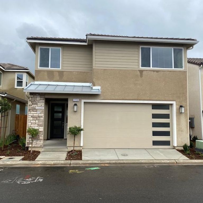 2723 Commonwood Lane, Clovis, CA 93619