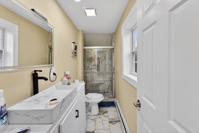 25 Tripoli St, Cranston, RI 02909