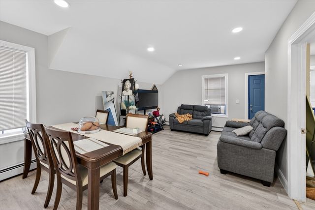 25 Tripoli St, Cranston, RI 02909