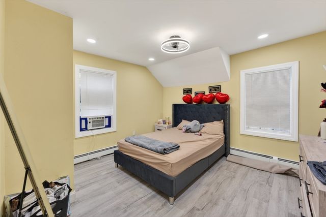 25 Tripoli St, Cranston, RI 02909