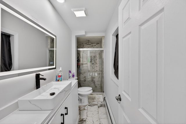 25 Tripoli St, Cranston, RI 02909