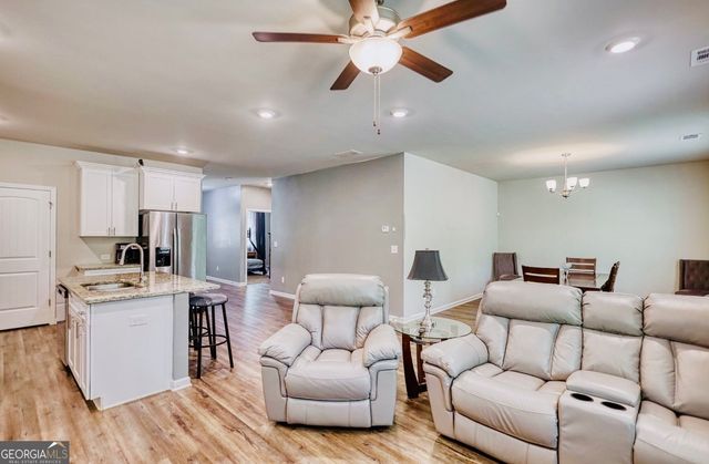 6967 Knollwood Drive, Morrow, GA 30260