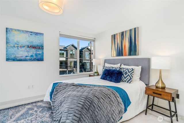 4459 Midvale Avenue N, Seattle, WA 98103