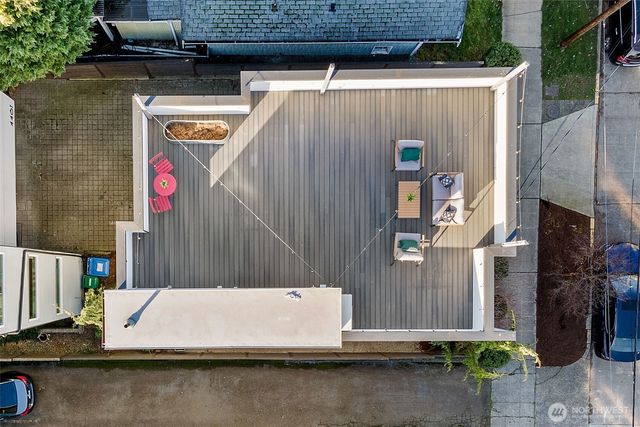 4459 Midvale Avenue N, Seattle, WA 98103