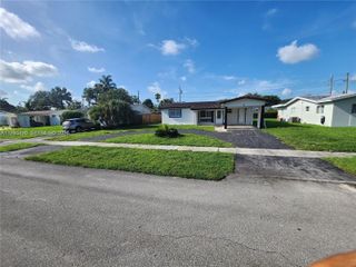 3346 Coolidge St, Hollywood, FL 33021