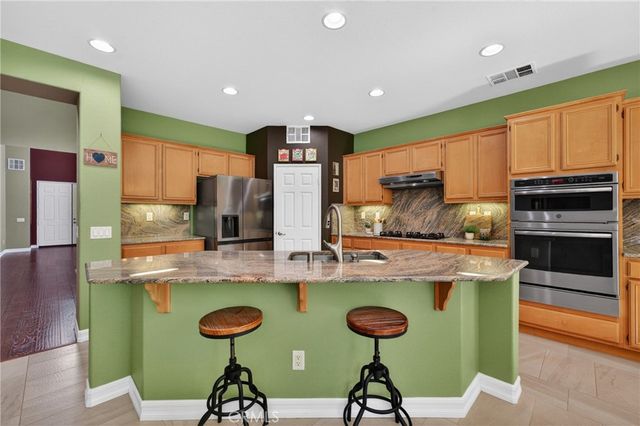 38134 Padaro Street, Murrieta, CA 92563