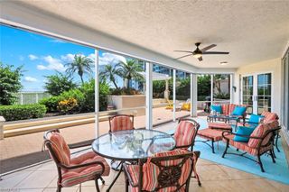 295 Grande WAY T-04, Naples, FL 34110