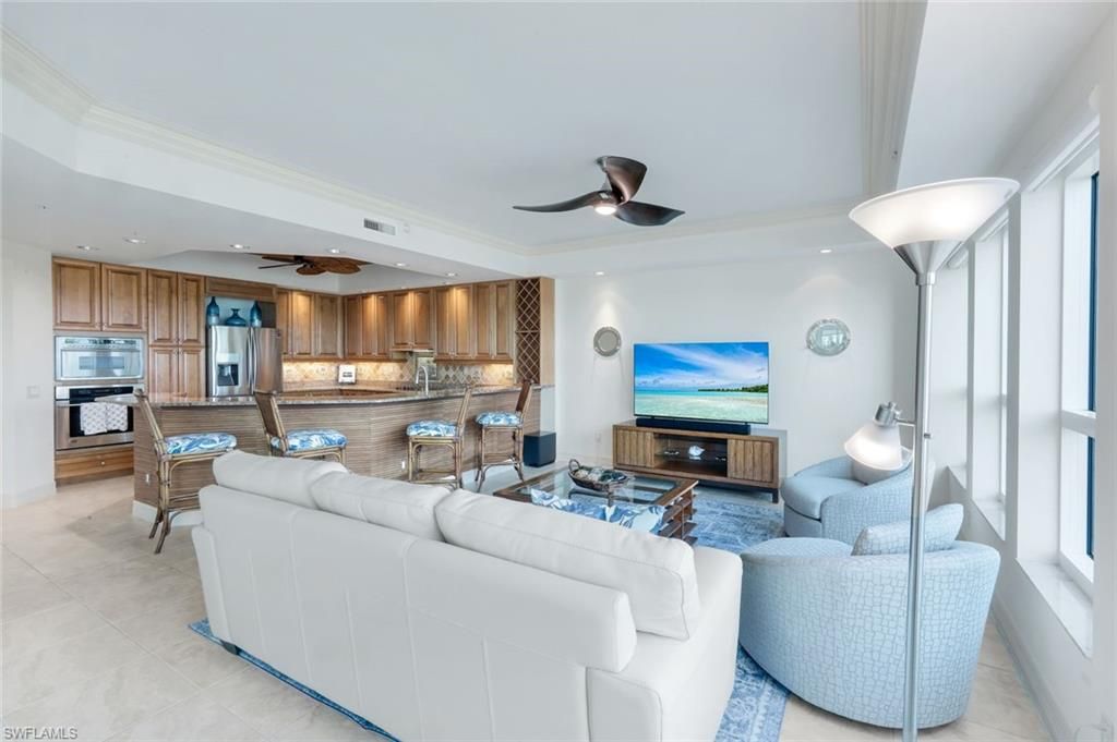 295 Grande WAY T-04, NAPLES, FL 34110 — photo 5